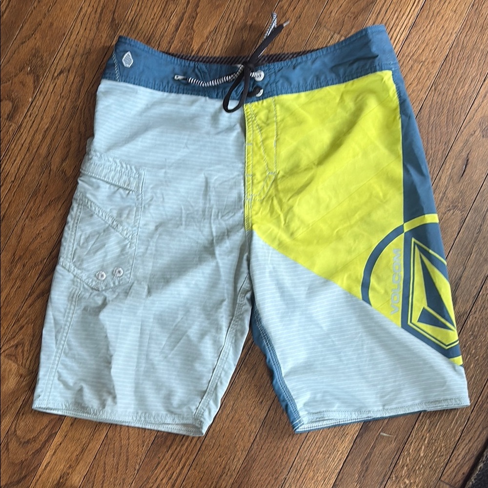 Volcom Blue and Yellow Board Shorts Lightweight Swimwear